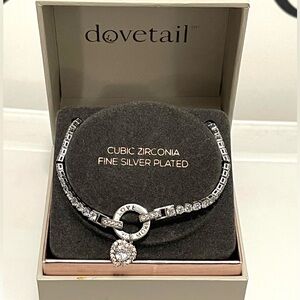 🆕🦋DOVETAIL Dainty Heart Bracelet🦋